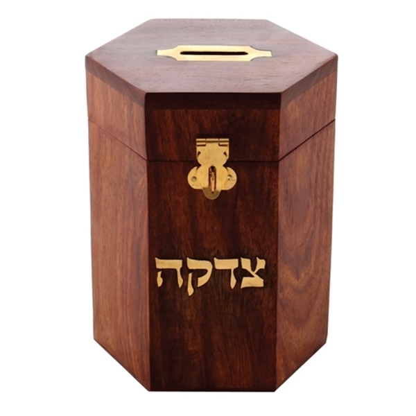 קופת צדקה מעץ